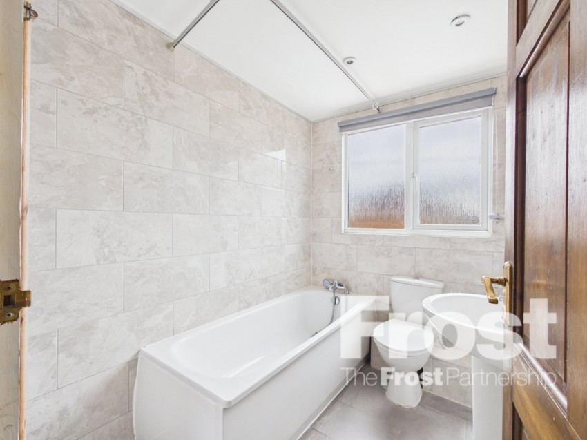 Images for Slough, Berkshire EAID:2640919782 BID:SLL