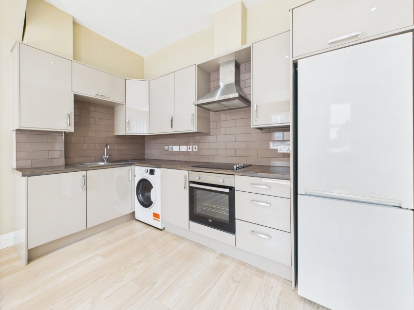 Images for High Street, Slough, Berkshire EAID:2640919782 BID:SLL