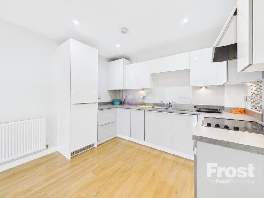 Images for Slough, Berkshire EAID:2640919782 BID:SLL