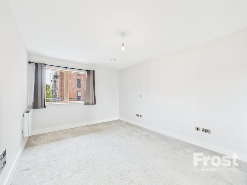 Images for Stoke Road, Slough, Berkshire EAID:2640919782 BID:SLL