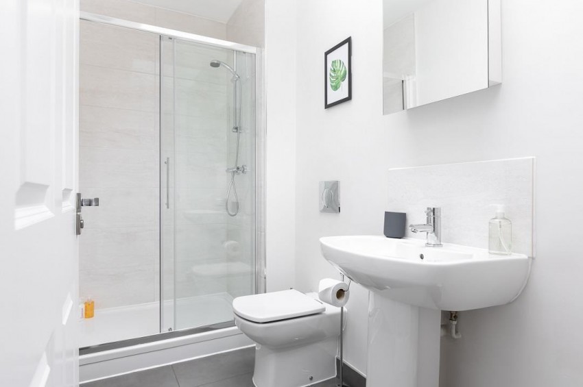 Images for Slough, Berkshire EAID:2640919782 BID:SLL