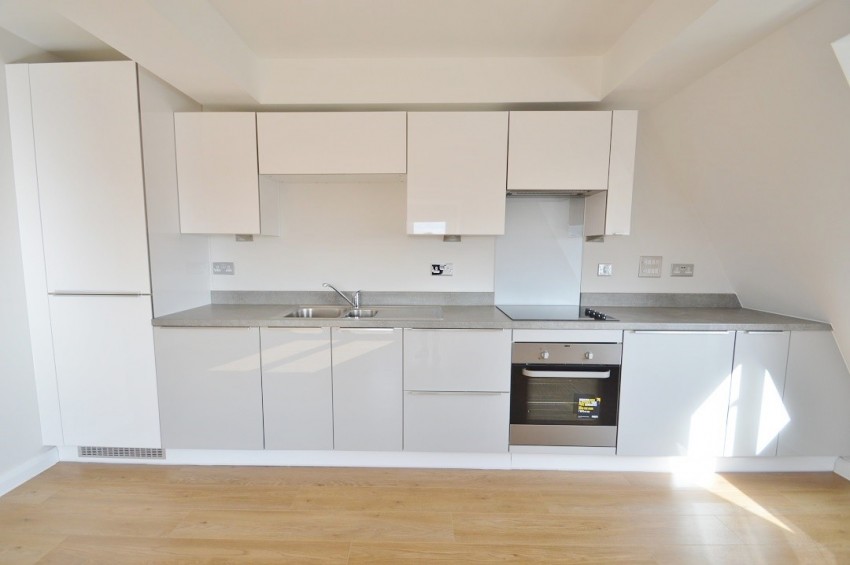 Images for Slough, Berkshire EAID:2640919782 BID:SLL