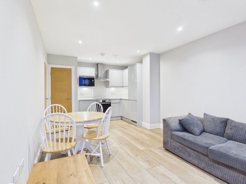 Images for Petersfield Avenue, Slough, Berkshire EAID:2640919782 BID:SLL