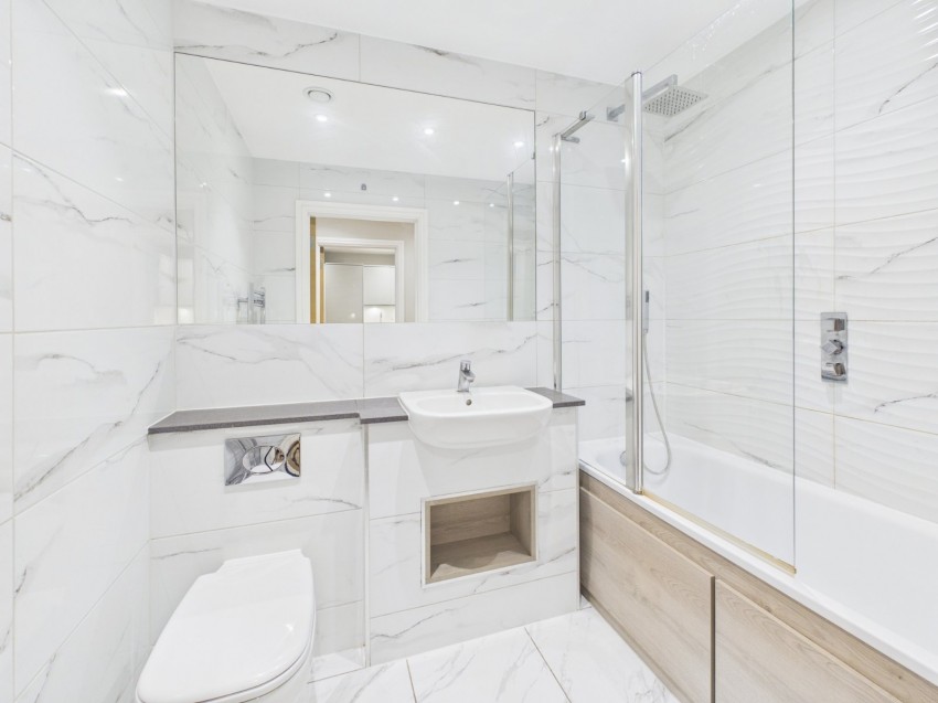 Images for Petersfield Avenue, Slough, Berkshire EAID:2640919782 BID:SLL