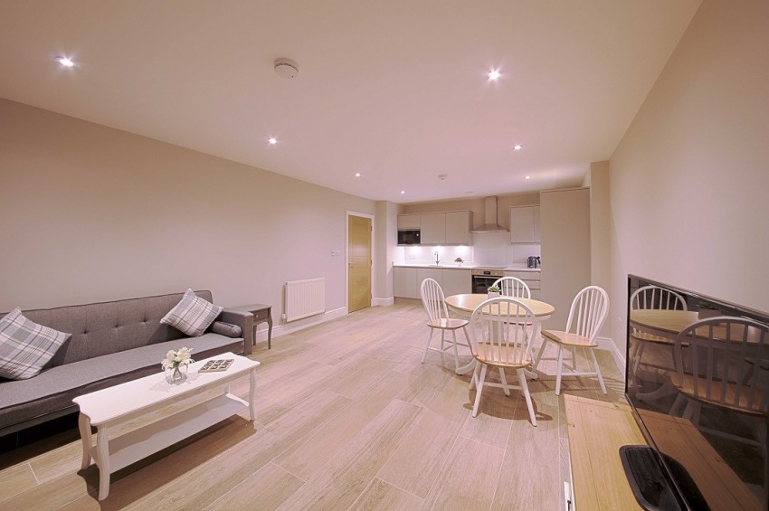 Images for Slough, Berkshire EAID:2640919782 BID:SLL