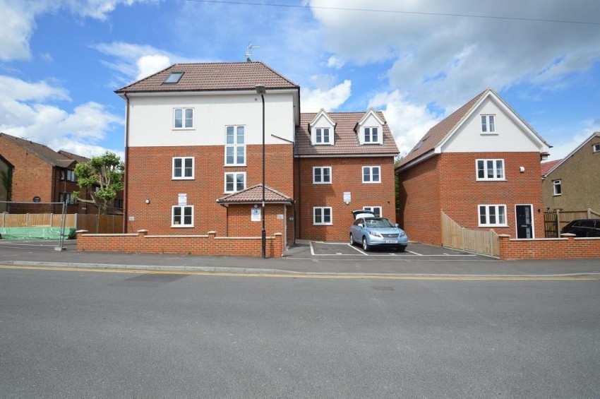 Images for Slough, Berkshire EAID:2640919782 BID:SLL