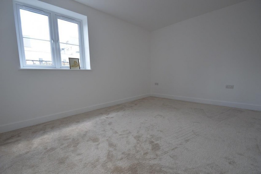 Images for Slough, Berkshire EAID:2640919782 BID:SLL