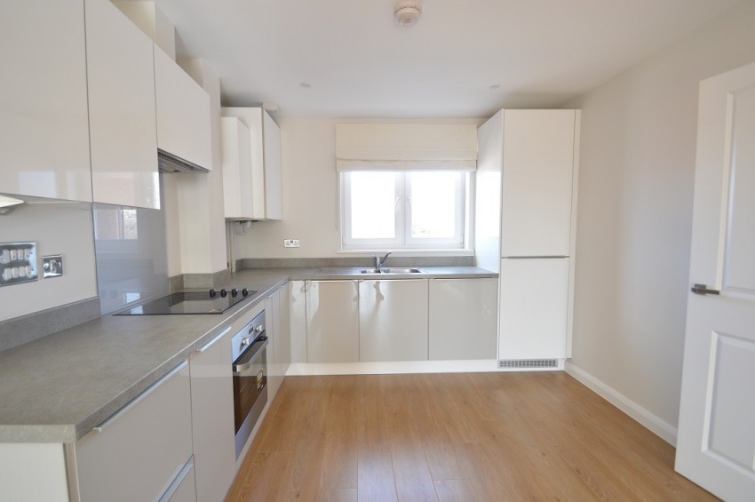 Images for Slough, Berkshire EAID:2640919782 BID:SLL