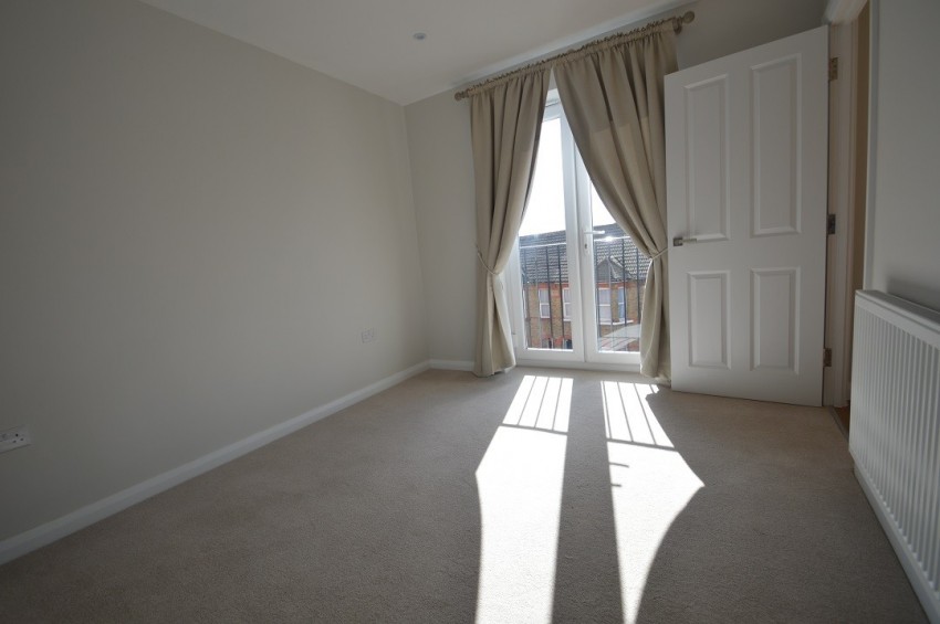 Images for Slough, Berkshire EAID:2640919782 BID:SLL