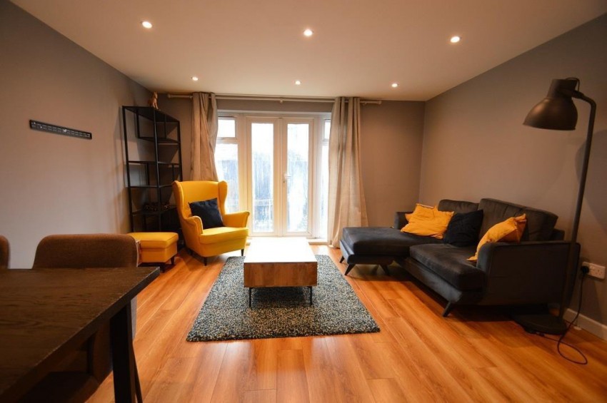 Images for Slough, Berkshire EAID:2640919782 BID:SLL