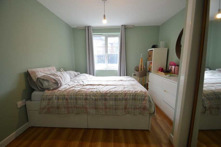 Images for Slough, Berkshire EAID:2640919782 BID:SLL