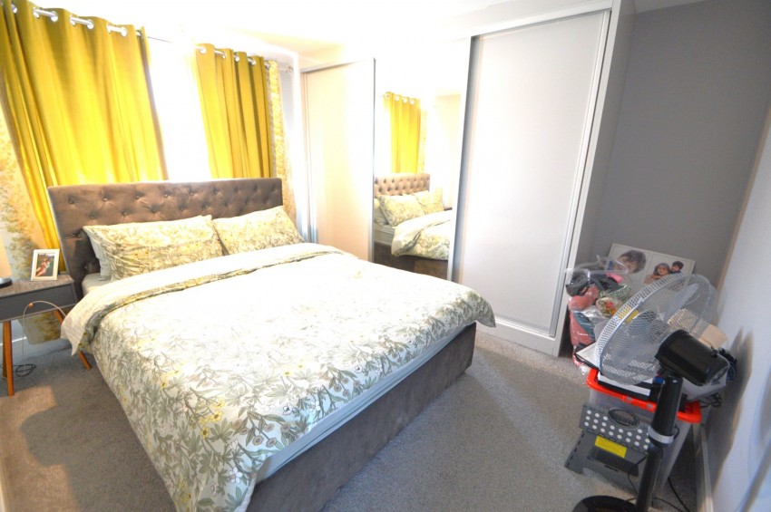 Images for Slough EAID:2640919782 BID:SLL