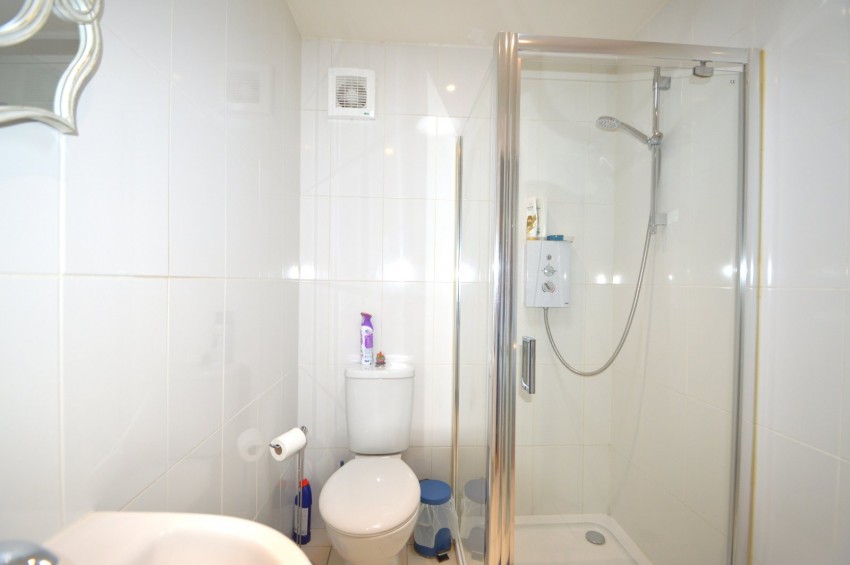 Images for Slough EAID:2640919782 BID:SLL