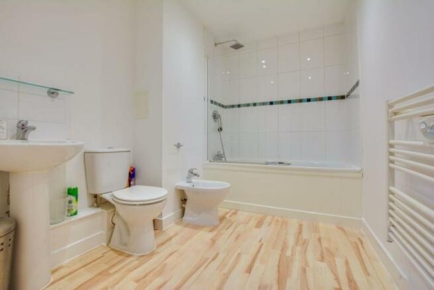 Images for Slough, Berkshire EAID:2640919782 BID:SLL