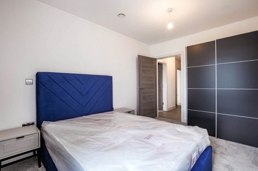 Images for Kew Bridge Road, Brentford EAID:2640919782 BID:SLL