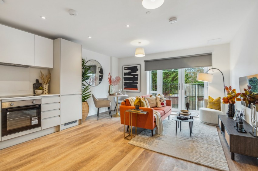 Images for Slough, Berkshire EAID:2640919782 BID:SLL
