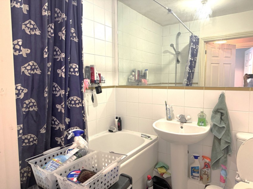 Images for Slough, Berkshire EAID:2640919782 BID:SLL