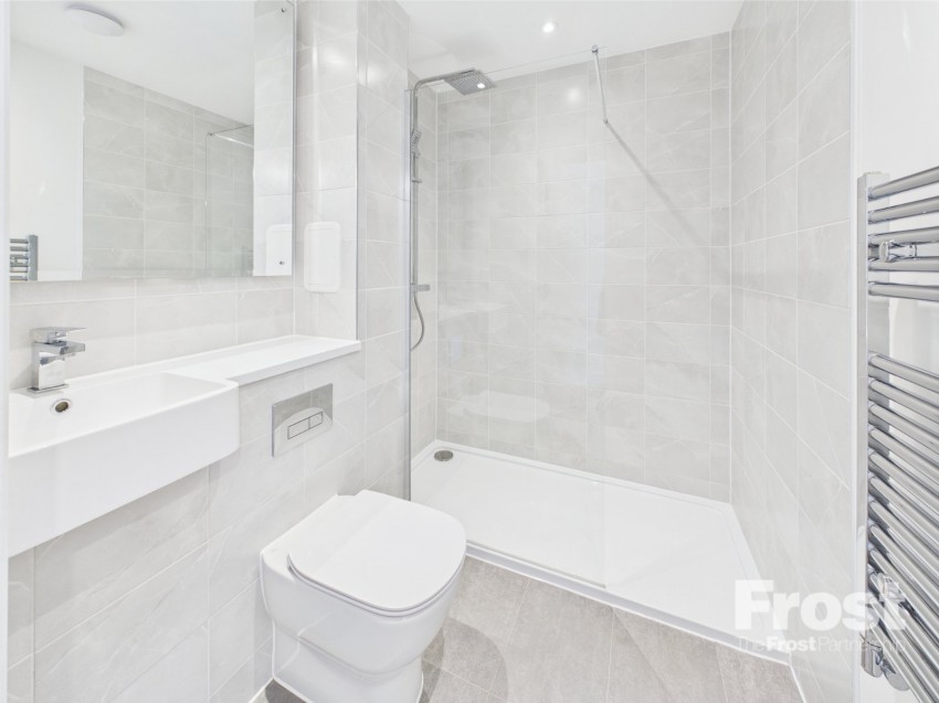 Images for Slough, Berkshire EAID:2640919782 BID:SLL