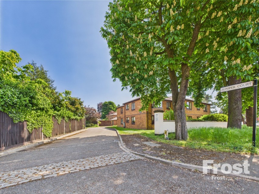 Images for Slough, Berkshire EAID:2640919782 BID:SLL