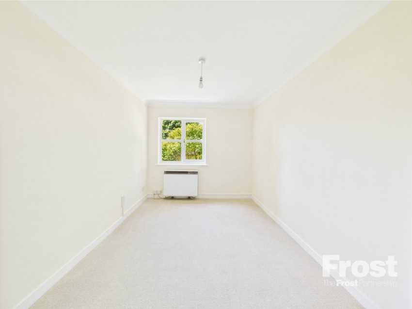 Images for Slough, Berkshire EAID:2640919782 BID:SLL