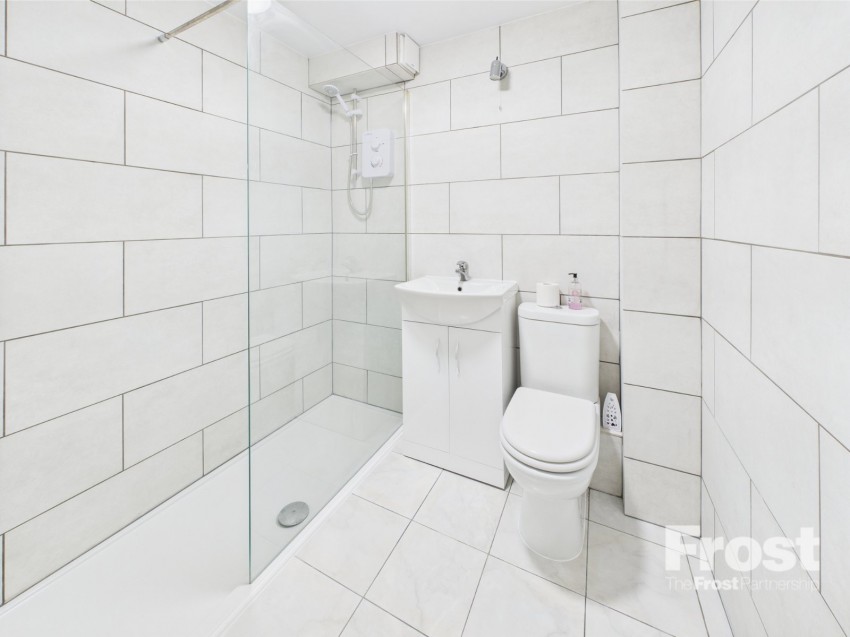 Images for Slough, Berkshire EAID:2640919782 BID:SLL