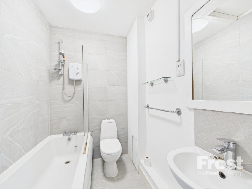 Images for Slough, Berkshire EAID:2640919782 BID:SLL