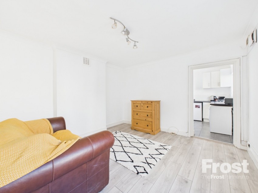 Images for Slough, Berkshire EAID:2640919782 BID:SLL