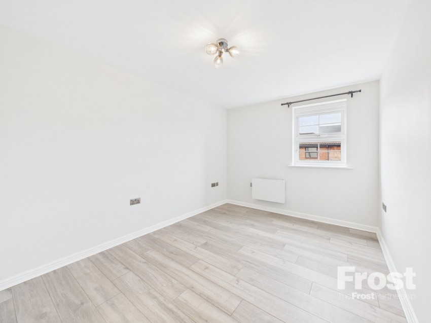 Images for Slough, Berkshire EAID:2640919782 BID:SLL
