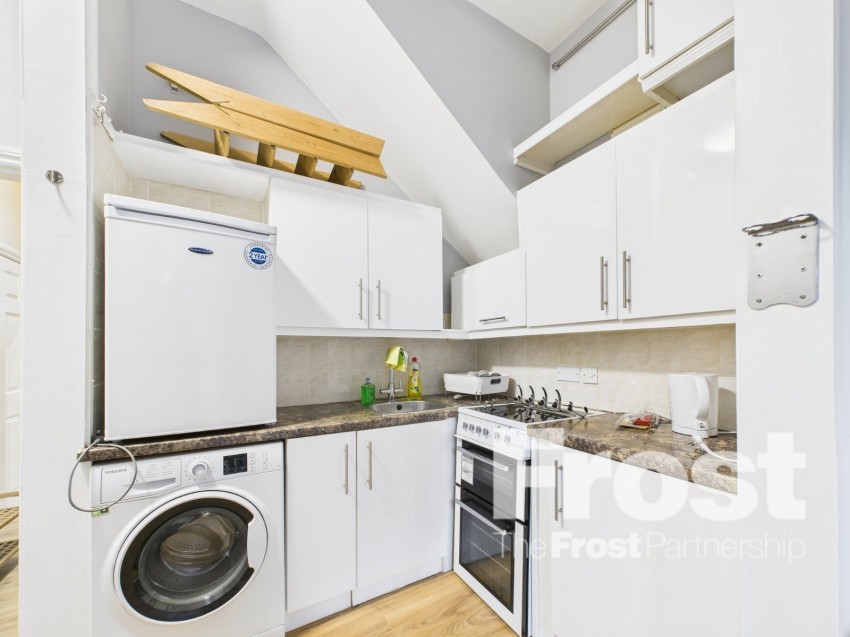 Images for Slough, Berkshire EAID:2640919782 BID:SLL