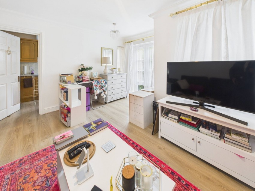 Images for Slough, Berkshire EAID:2640919782 BID:SLL