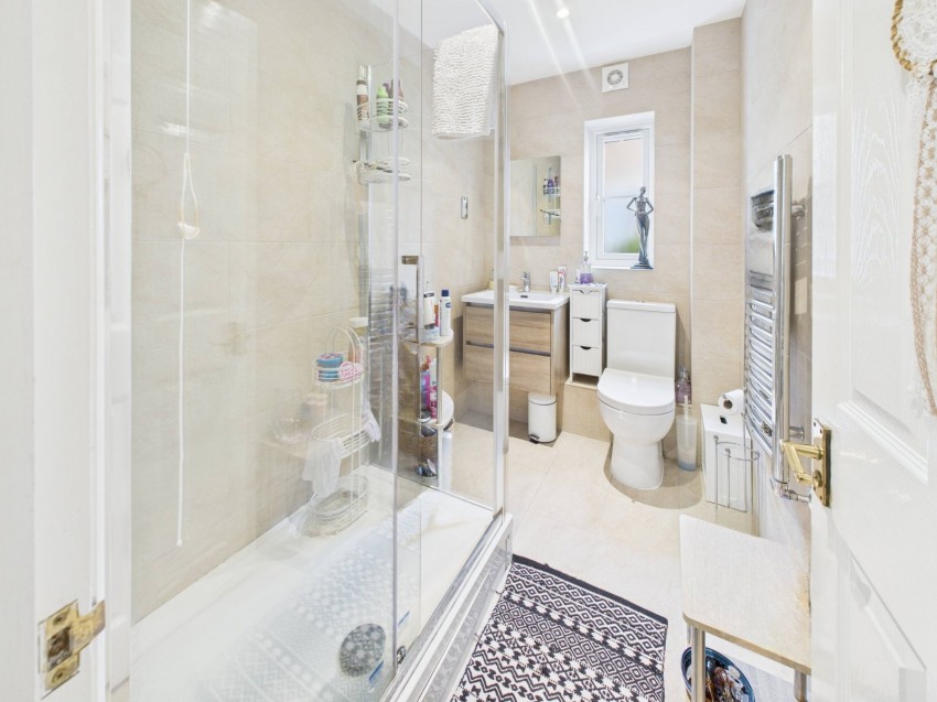 Images for Slough, Berkshire EAID:2640919782 BID:SLL