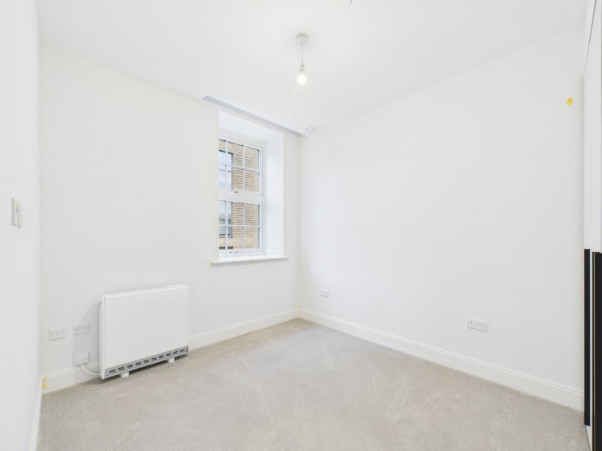 Images for Slough, Berkshire EAID:2640919782 BID:SLL