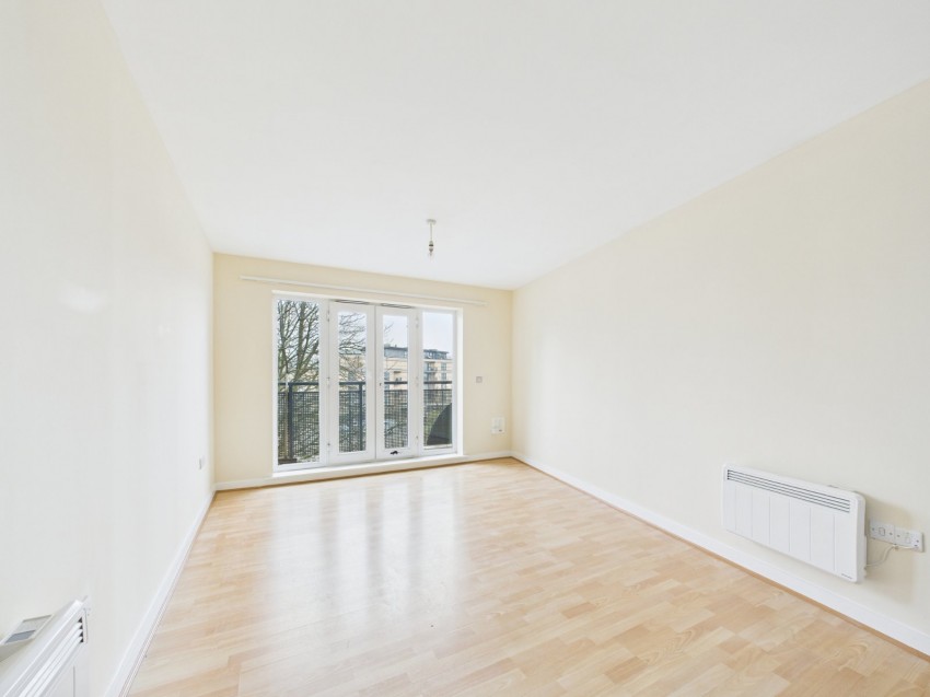 Images for Slough, Berkshire EAID:2640919782 BID:SLL