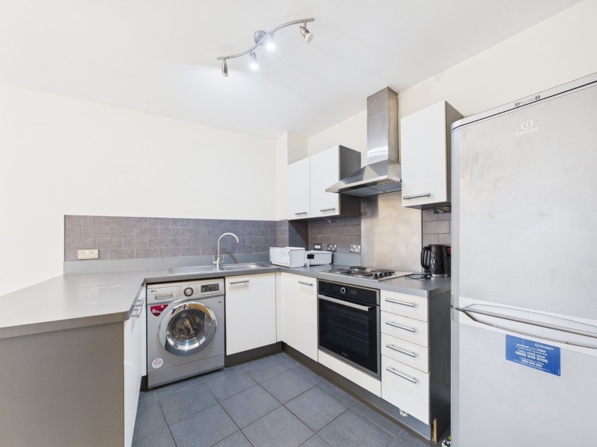 Images for Slough, Berkshire EAID:2640919782 BID:SLL