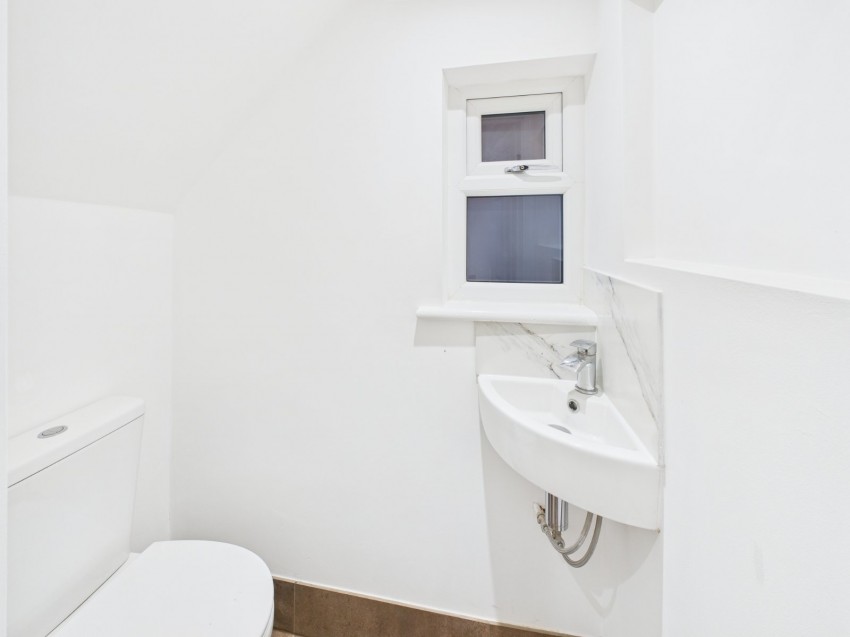 Images for Slough, Berkshire EAID:2640919782 BID:LAL