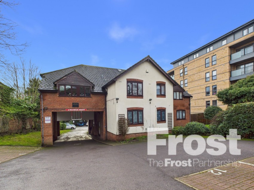 Images for Slough, Berkshire EAID:2640919782 BID:SLL