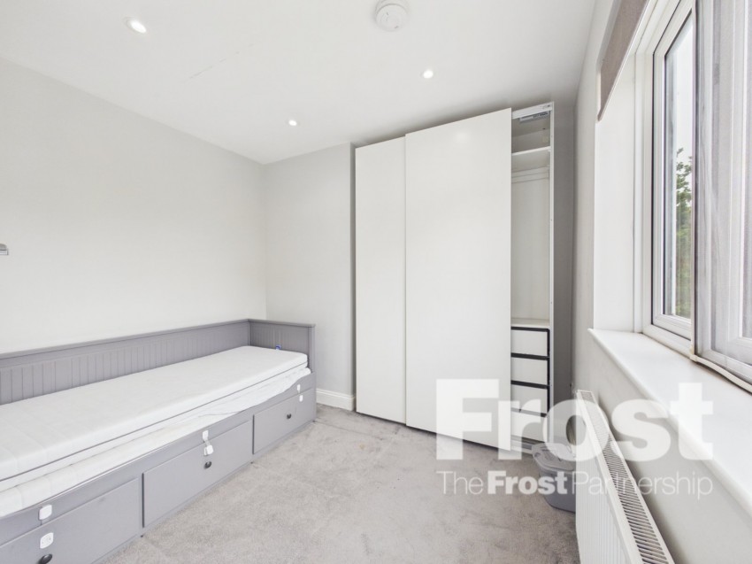 Images for Uxbridge EAID:2640919782 BID:LAL