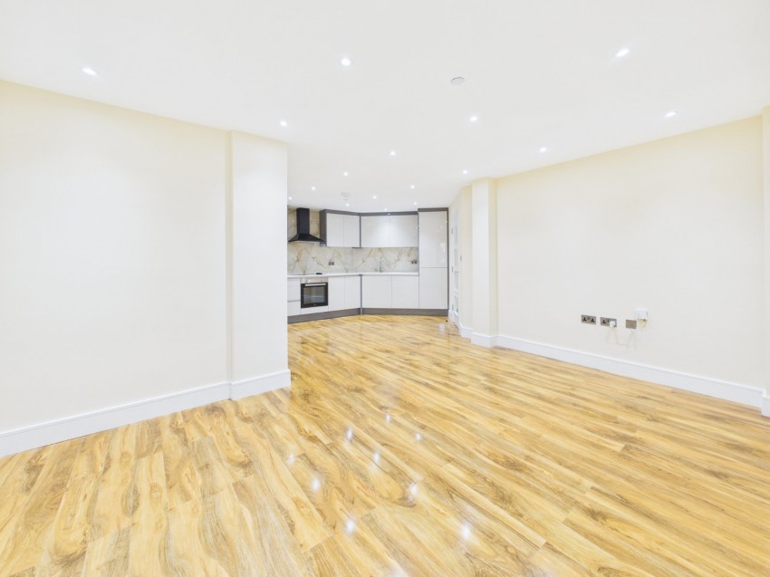 Images for Slough, Berkshire EAID:2640919782 BID:SLL