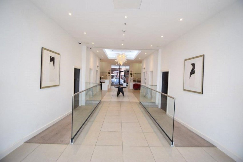 Images for Slough EAID:2640919782 BID:SLL