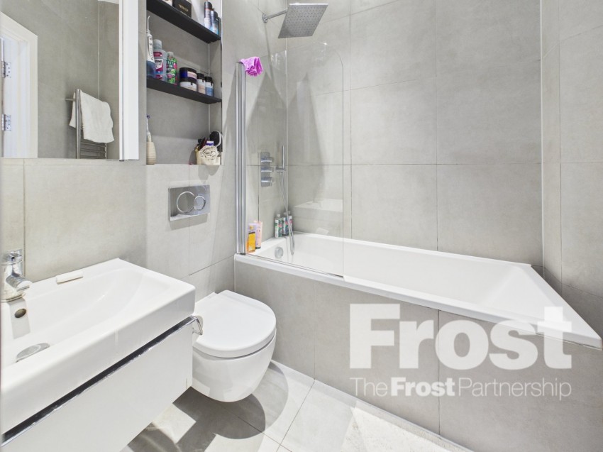 Images for Slough EAID:2640919782 BID:SLL