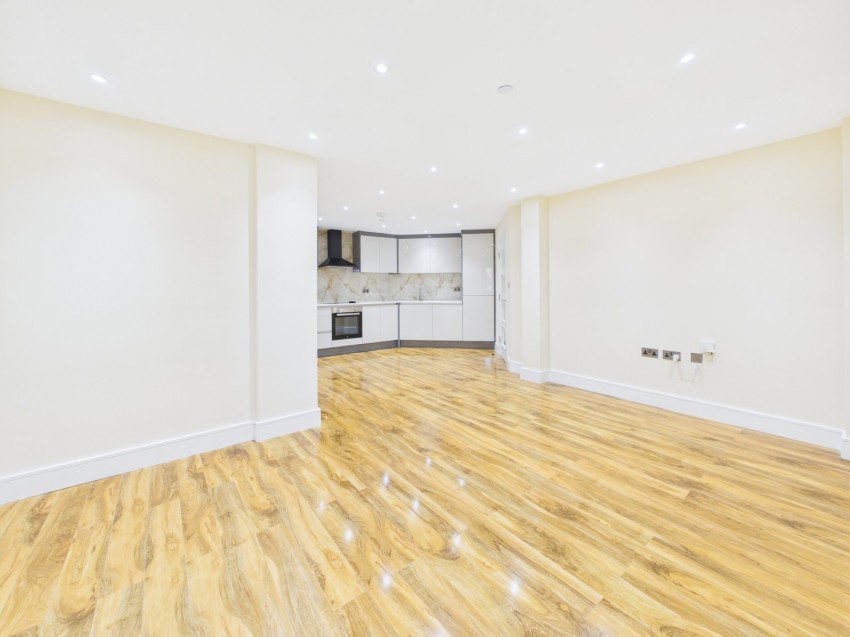 Images for Slough, Berkshire EAID:2640919782 BID:SLL