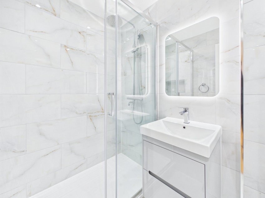 Images for Slough, Berkshire EAID:2640919782 BID:SLL