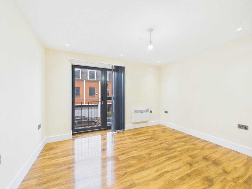 Images for Slough, Berkshire EAID:2640919782 BID:SLL