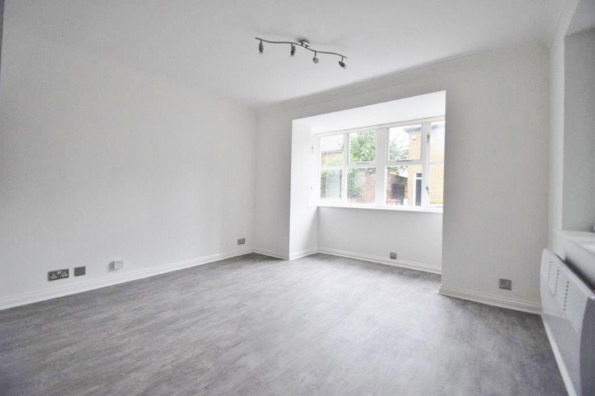 Images for Slough, Berkshire EAID:2640919782 BID:SLO