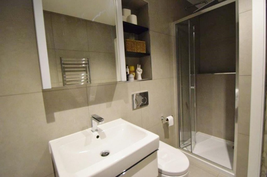 Images for Slough, Berkshire EAID:2640919782 BID:SLO