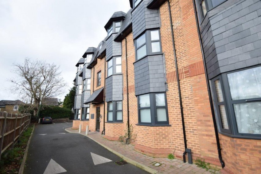 Images for Slough, Berkshire EAID:2640919782 BID:SLO