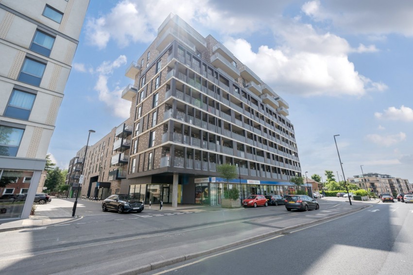 Images for Slough, Berkshire EAID:2640919782 BID:SLO