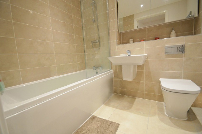 Images for Slough, Berkshire EAID:2640919782 BID:SLO