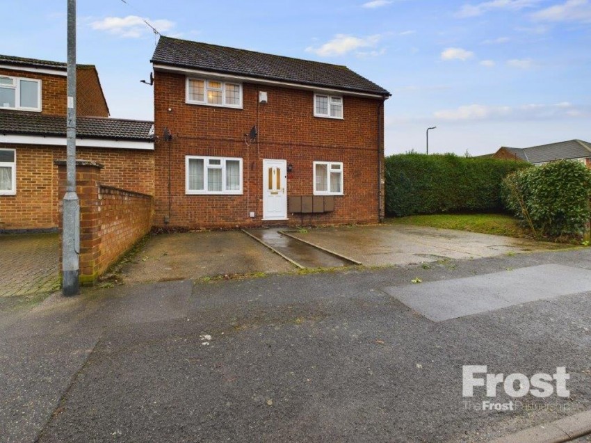 Images for Slough, Berkshire EAID:2640919782 BID:SLO