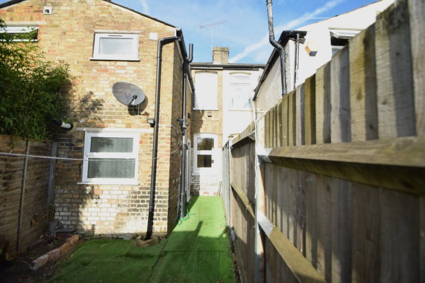 Images for Slough, Berkshire EAID:2640919782 BID:SLO